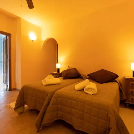 Belvilla By Oyo Cortijo De Santa Cruz * オルヒバ